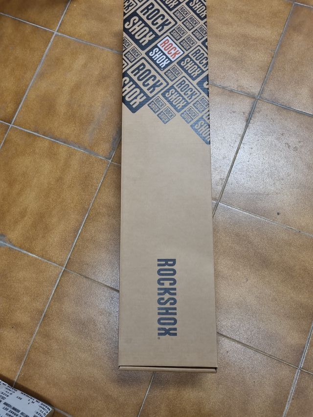 Horquilla RockShox Lyrik Ultimate Negra