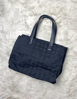 Borsa tote Chanel modello Travel Line Vintage