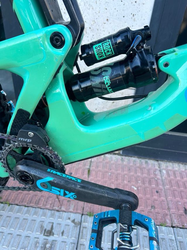 Santa Cruz Megatower Talla L