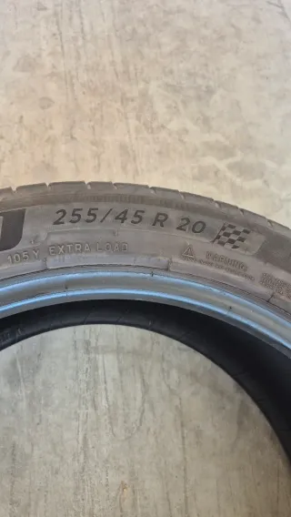 2 NEUMÁTICOS Michelin