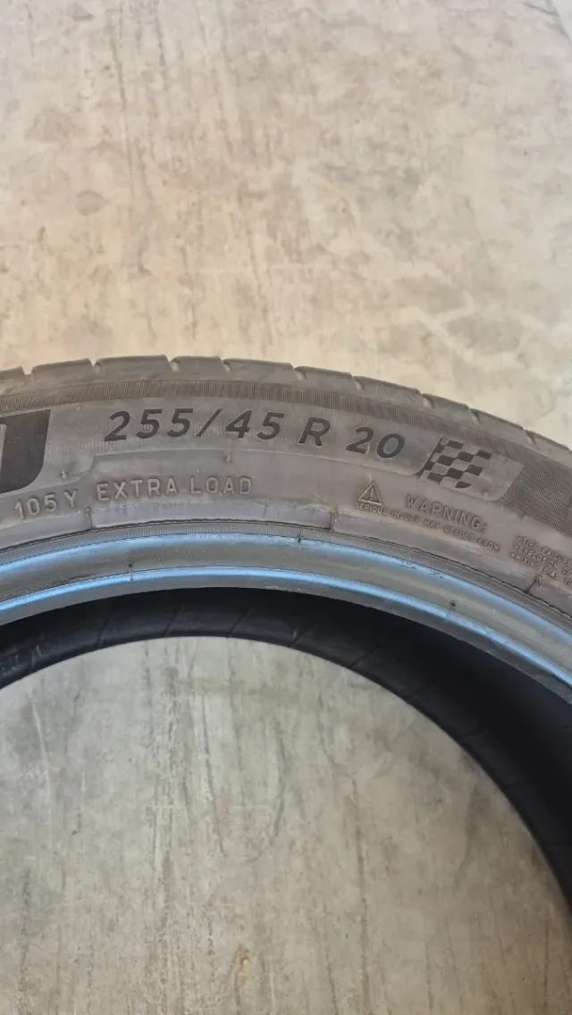 2 NEUMÁTICOS Michelin