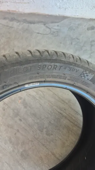 2 NEUMÁTICOS Michelin