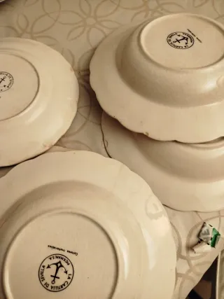 Platos La Cartuja Antiguos (Defectos) Lola.