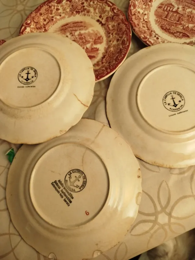 Platos La Cartuja Antiguos (Defectos) Lola.