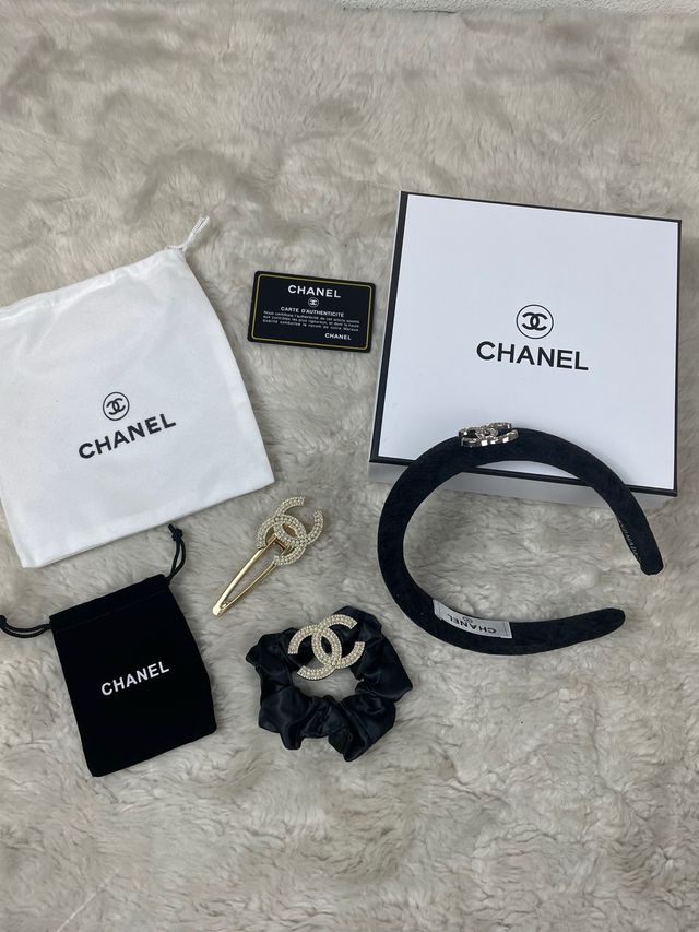 Set di accessori per capelli Chanel
