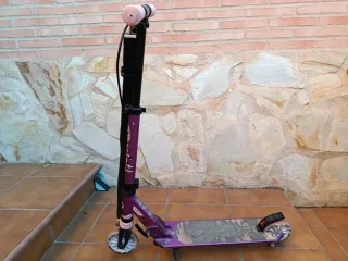 Patinete de niño y niña