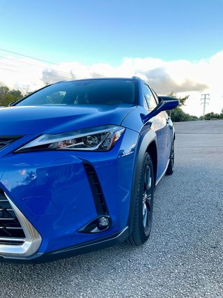 Lexus UX 2.0 250h Business