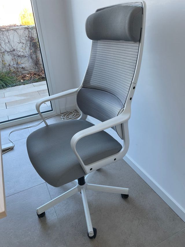 Sedia da scrivania ergonomica grigia