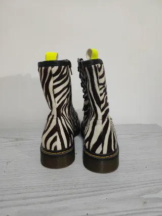 Botas Dr. Martens cebra