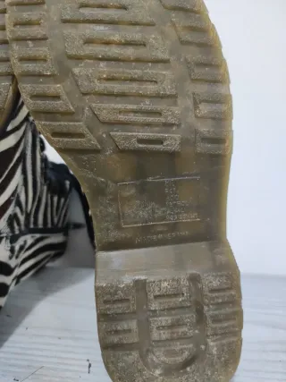 Botas Dr. Martens cebra