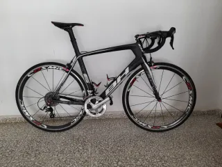 Bicicleta de carretera BH