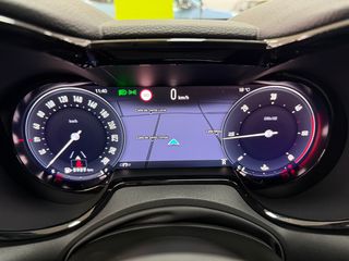 Alfa Romeo Tonale - Tapicería cuero/tela