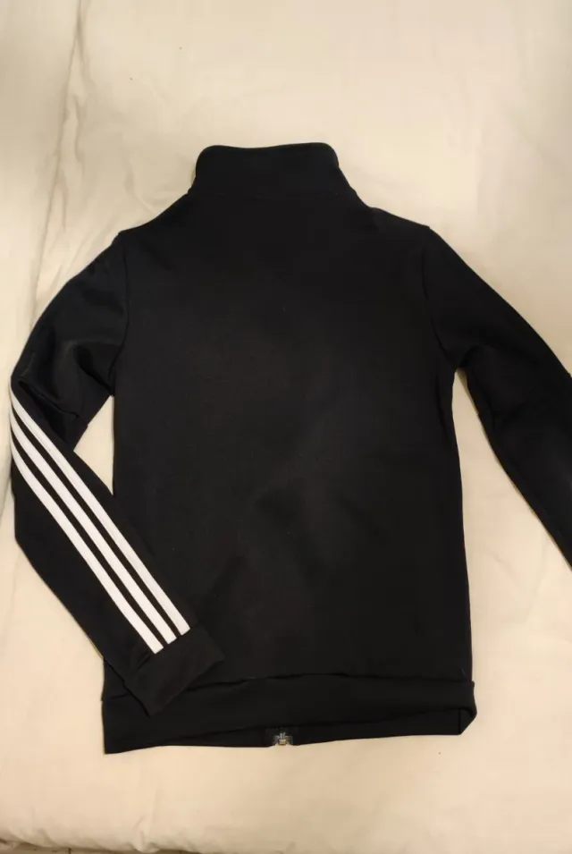 Sudadera Adidas Negra con Rayas Blancas