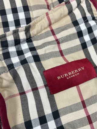 Casaco Burberry Bege Xadrez