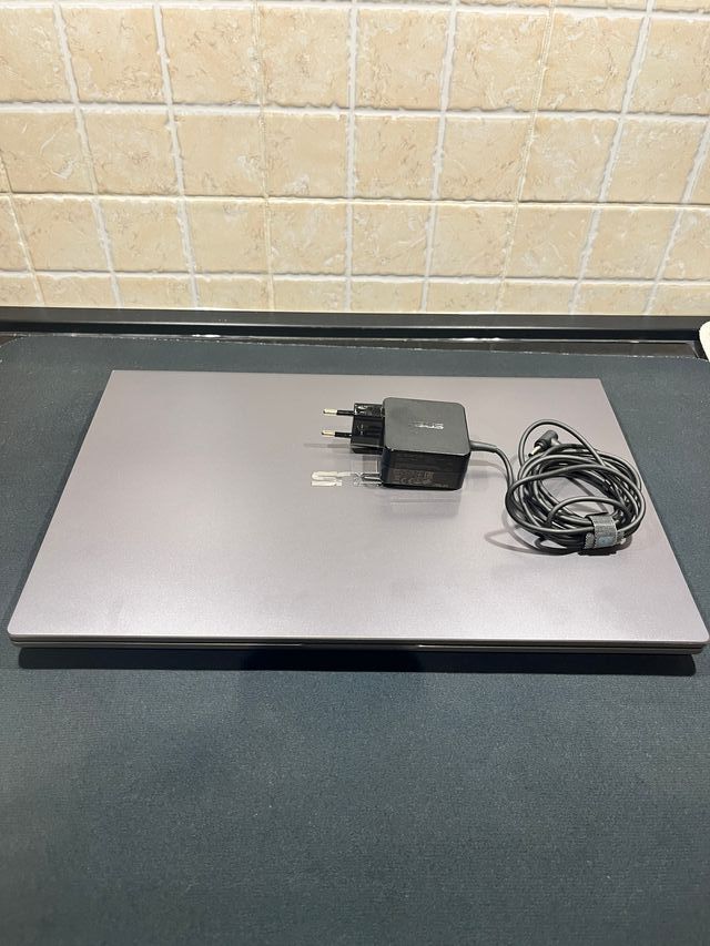 Asus X509J i3 10th Gen 8GB 256GB SSD 15.6 W11 Pro