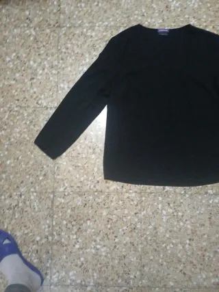 Blusa negra manga larga