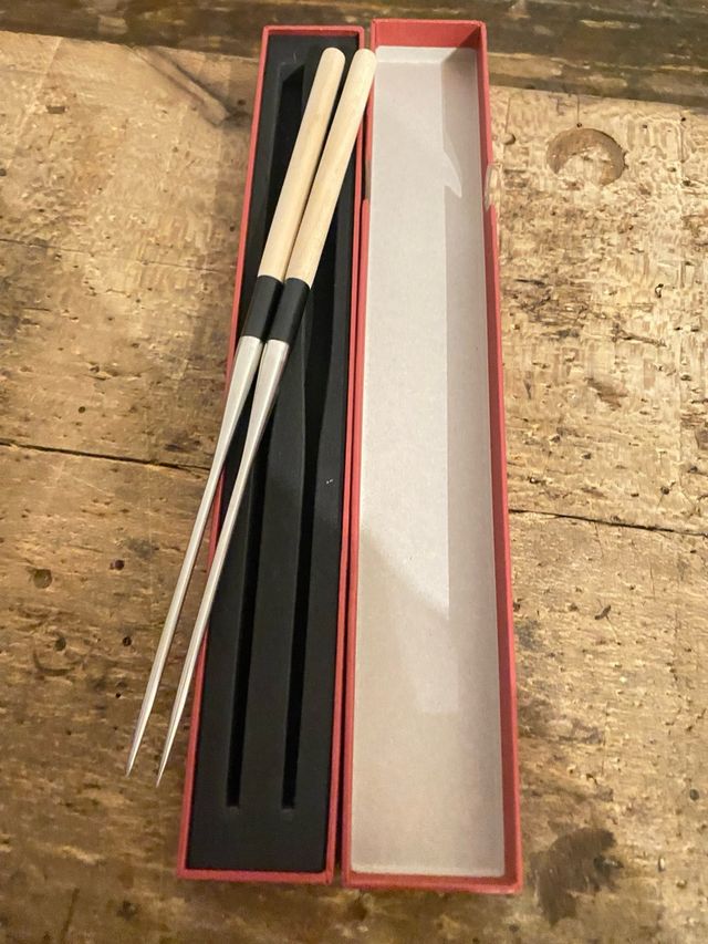 Bacchette giapponesi in legno e metallo