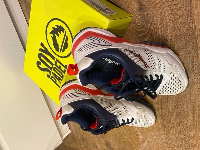 Zapatillas de pádel J'hayber blancas y azules