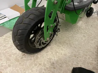 Patinete Eléctrico Verde