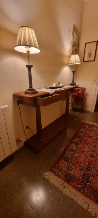 Mueble recibidor de madera