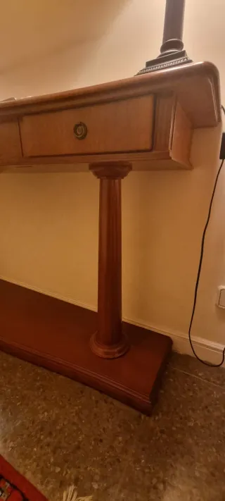 Mueble recibidor de madera