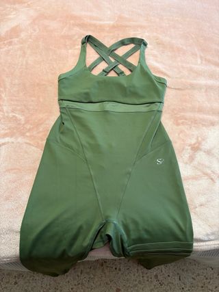 Mono deportivo Stronger verde