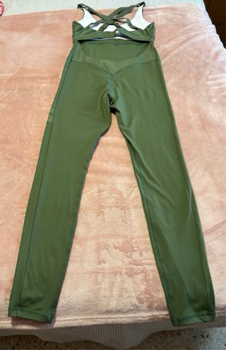 Mono deportivo Stronger verde