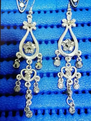 Pendientes estilo isabelino - Precio por par