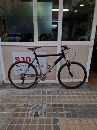 Bicicleta Montaña Talla M con suspensión delantera