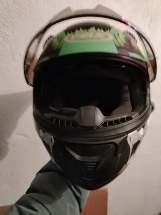 Casco integrale con interfonoBluetooth gia montato