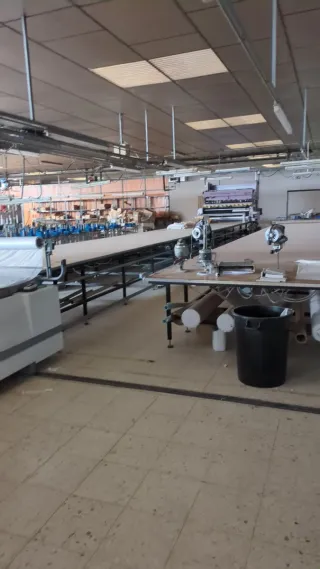 Mesa de corte textil con aspiración