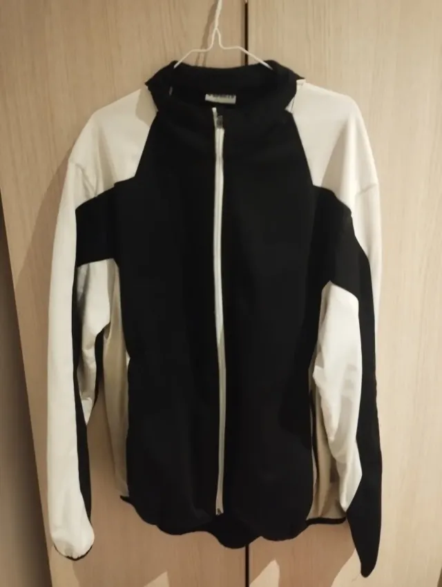 Chaqueta deportiva bicolor