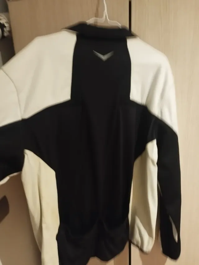 Chaqueta deportiva bicolor