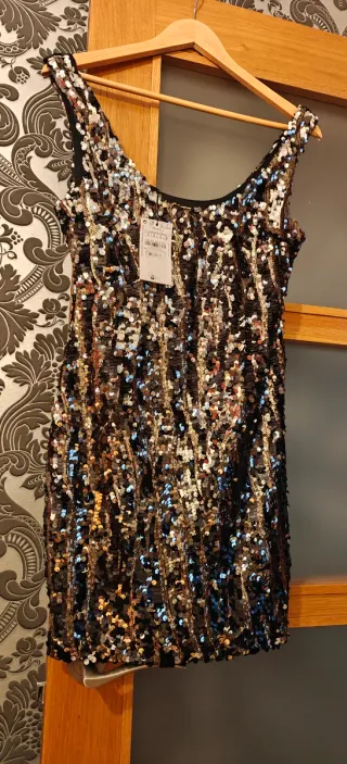 Vestido fiesta lentejuelas negro y dorado