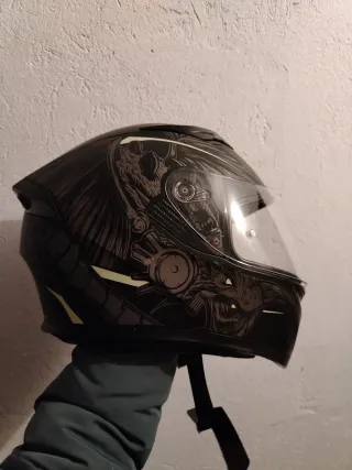 Casco integrale CGM con visiera solare