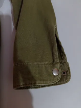 Vestido verde militar con cinturón