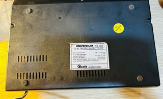 Radio despertador Universum años 70