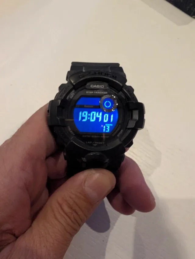 Reloj Casio G-Shock Bluetooth Step Tracker GBD 800