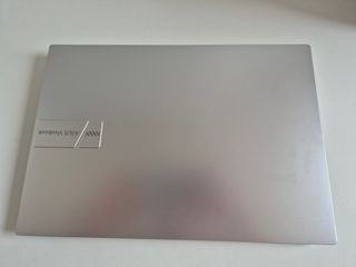 ASUS Vivobook Laptop Argento (Prezzo trattabile).