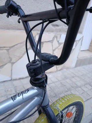 BMX B'TWIN Wipe 520 de 20"