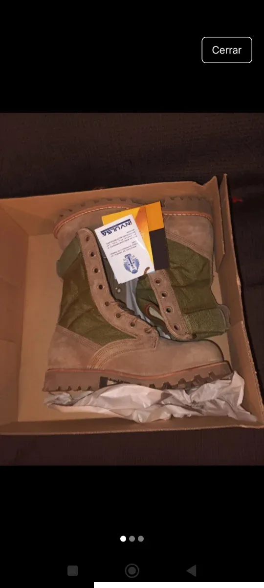 Botas militares unisex beige y verde