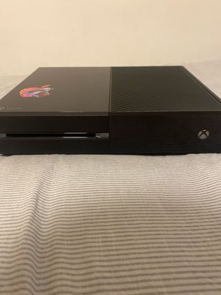 Xbox One Negra + Accesorios