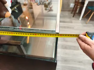 Mostrador expositor madera maciza y cristal