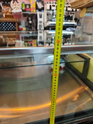 Mostrador expositor madera maciza y cristal