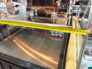 Mostrador expositor madera maciza y cristal