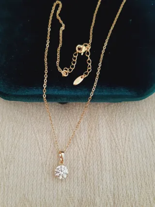 Collar chapado en oro con circonita cubica