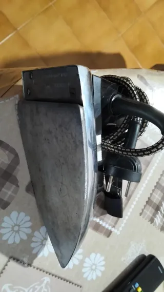 Plancha antigua de metal