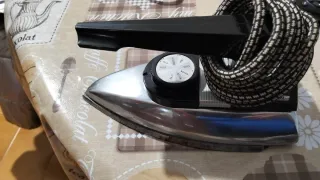 Plancha antigua de metal