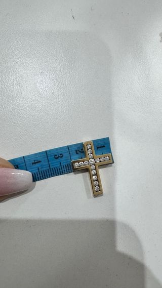 Colgante Cruz Oro y Diamantes