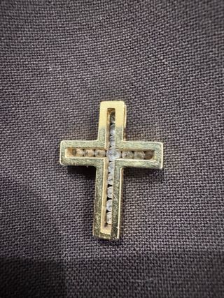 Colgante Cruz Oro y Diamantes